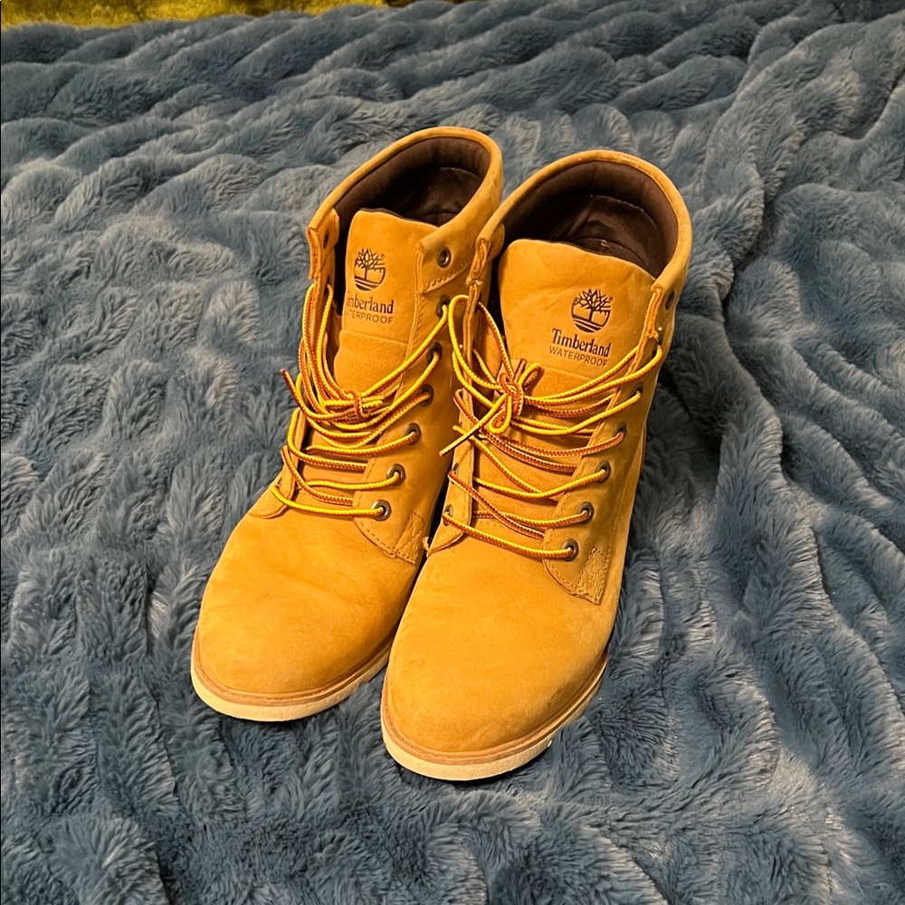 Timberland Women's Wheat Lace Up Boots